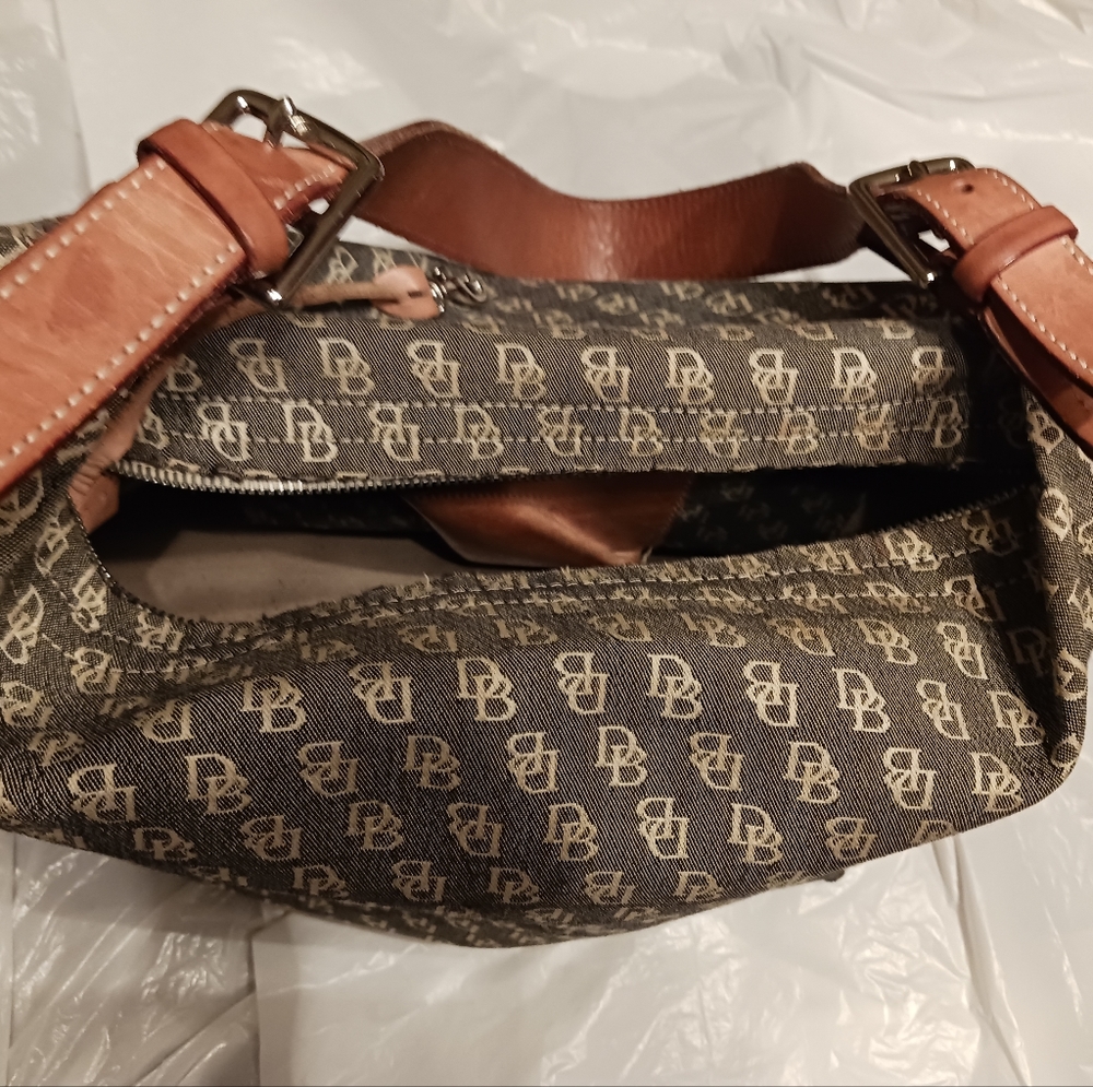 Purse - Picture 3 of 3